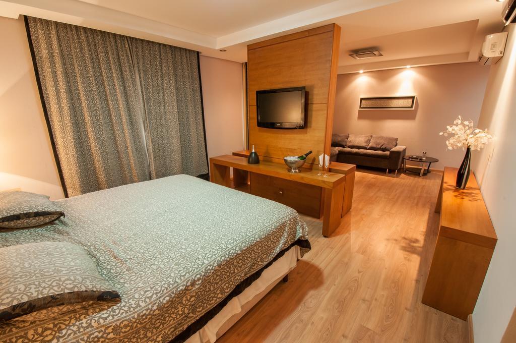 Jacques Georges Tower Hotel เปโลตัส ภายนอก รูปภาพ